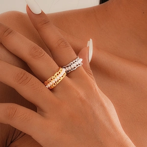Elegant Artificial Pearl Ring Retro Hollow Lace Adjustable Open Finger Ring Copper Real Gold Plated Luxury Fashion Jewelry Women