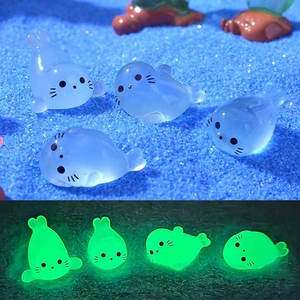 Luminous Mini Seal Figurine Glow In The Dark Resin Craft For Micro Landscape Desktop Decoration Cute Animal Ornament