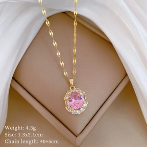 Detailed view of pink gemstone necklace with dimensions 1.3x2.1cm and 40+5cm chain length