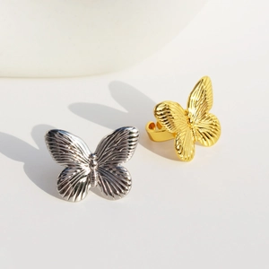 Chic 3D butterfly open ring in silver and gold tones for a bold fashion statement