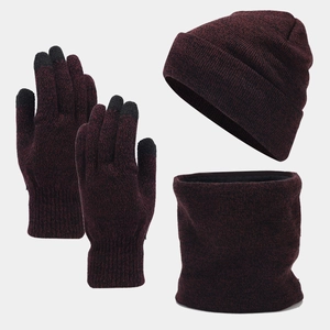 Set invernale 3 pezzi con cappello termico, scaldacollo e guanti per touch screen