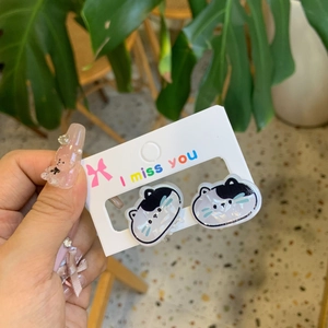Cute Korean style acrylic cartoon cat hair clips and fashion studs for girls on display card