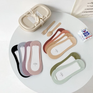 Women No Show Socks Nylon Seamless Low Cut Invisible Boat Socks Non Slip Silicone Free Cut Ribbed Breathable Lightweight