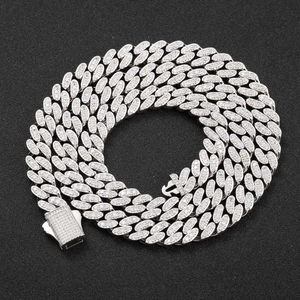 Collana a catena cubana da 9 mm in argento sterling 925 con pietre Moissanite