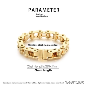 Dettaglio del bracciale a catena di bicicletta in acciaio inossidabile dorato 225x11mm