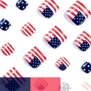 Faux ongles d'orteils carrés drapeau américain avec étoiles et rayures pour le 4 juillet