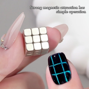 Strong cube magnet tool for creating checkered pattern cat-eye nail art effects