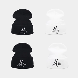 Mr Mrs Bestickt Strickmütze Beanie Für Paare Hochzeitsgeschenk Winter Warm Acryl Aufschlag Totenkopfmütze Für Herren Damen Schwarz Weiß