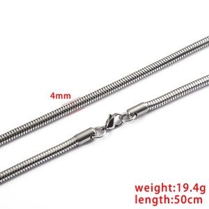 Chaîne serpent ronde pour homme en acier inoxydable argenté de 4mm de large