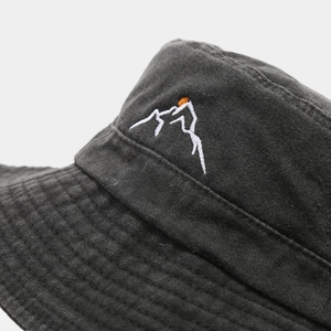 Washed cotton outdoor sun hat with mountain embroidery for hiking and camping