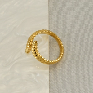 Bague spirale dorée élégante en acier inoxydable avec design ouvert ajustable pour femme