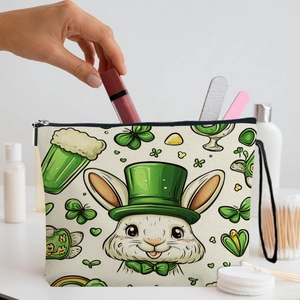 Pochette trucchi San Patrizio con stampa coniglio e trifoglio su tela