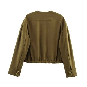 Detail view of the bomber jacket back with elastic hem and buttoned cuffs in olive green