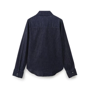 Chemise en jean bleu foncé vue de dos avec coton de qualité et finitions précises