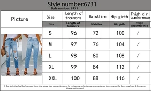 Detaillierte Größentabelle für schmale Distressed-Jeans mit Taillen- und Hüftmaßen