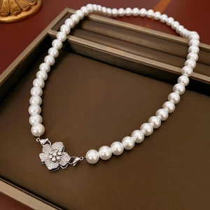 Flower Clasp Artificial Pearl Necklace Zircon Copper Elegant Vintage Luxury Long Sweater Chain For Women
