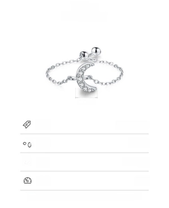 Dettaglio macro dell'anello luna in argento sterling S925 con zirconi e specifiche tecniche