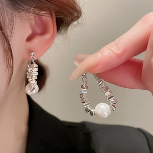 Minimalist silver geometric cubes earrings with dangling white pearl for women