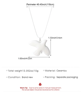 Détails du collier oiseau avec corde de 118cm et pendentif en céramique de 4,2cm