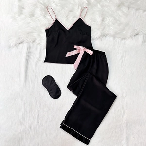Ensemble pyjama 3 pièces en soie glacée noire pour femme avec caraco, pantalon et masque