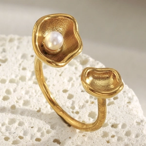 18K gold-plated open ring featuring a white round pearl on a natural stone base