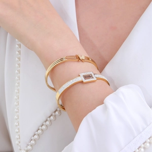 Elegant gold butterfly and rectangle diamond-set stainless steel bracelet for women