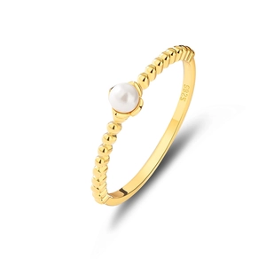 Elegant S925 sterling silver gold-plated ring featuring a white pearl in a minimalist style