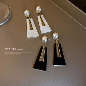 Geometric Trapezoid Dangle Earrings Alloy Acrylic Imitation Artificial Pearl With Silver Earring Post Hollow Fashion For Women