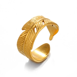 Vintage gold feather ring in stainless steel with adjustable open band for women