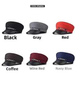 Options de couleurs de casquettes militaires avec chaîne métallique et visière en cuir