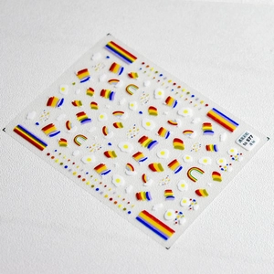 Selbstklebende 5D Nagelaufkleber mit Regenbogen und Wolken Relief-Design für Maniküre