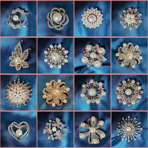 Elegant Alloy Flower Leaf Brooch With Rhinestones And Imitation Artificial Pearls For Women Party Jewelry Accessories