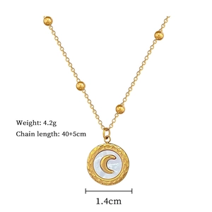 Detail of titanium steel gold moon necklace with 4.2g weight and 1.4cm shell pendant