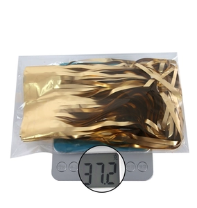 Weight measurement of a gold foil fringe curtain backdrop for party wall decoration