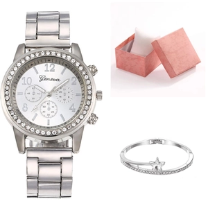 Orologio Al Quarzo Da Donna E Bracciale Con Ciondolo A Stella Con Strass Cinturino In Lega Lusso Orologio Casual Con Scatola