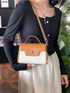 Sac à main chic en cuir PU marron et paille tressée blanche avec bandoulière