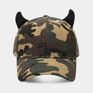 Cappellino da baseball mimetico con corna da diavolo nere per moda outdoor street