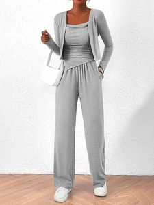 Ensemble 3 pièces décontracté femme avec gilet en tricot et pantalon gris large