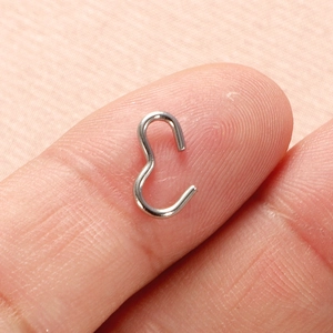 Polished silver heart-shaped stainless steel pendant connector for jewelry making DIY