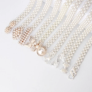 Elegante Perlen-Taillenketten-Kollektion mit Schmetterling und Strass-Metallschnallen