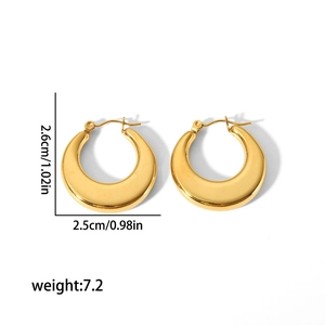 Tableau des tailles pour boucles d'oreilles en U dorées de 2,6 cm de haut et 2,5 cm de large