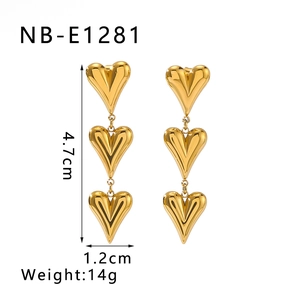Detailed dimensions of gold stainless steel triple heart tassel earrings with measurements