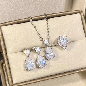 Collier Boucles D'oreilles Bague Goutte D'eau Cuivre Zircone Forme Poire Halo Mariage Banquet Luxe Mode Bijoux Femmes