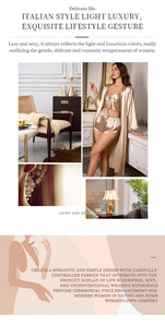 Détail de pyjama satiné champagne luxueux avec texture lisse et finition brillante chic