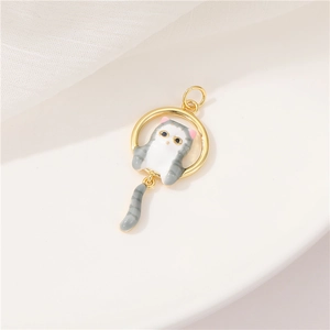 Cute cartoon cat pendant with golden ring frame and grey-white enamel finish for jewelry diy