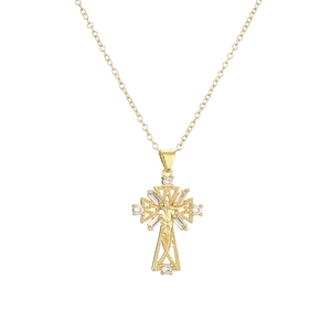 Collana con pendente a croce dorata con figura di Gesù e accenti in zircone