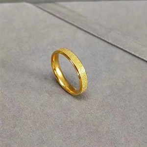 Elegant gold frosted titanium steel ring for women with minimalist sparkling texture