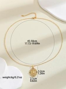 Detail view of Virgin Mary pendant with dimensions 3.2x2.1cm and 45-50cm gold chain