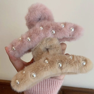 Élégante Grande Pince à Cheveux en Peluche Décorée de Künstliche Perles Pince Requin en Fausse Fourrure Accessoire Cheveux Doux Femme Fille