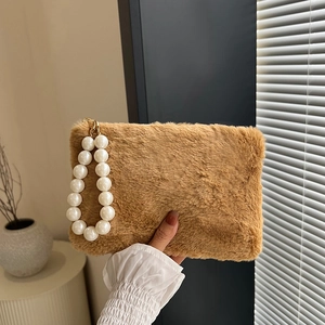 Faux Fur Plush Square Handbag With Elegant Artificial Pearl Handle Sweet Winter Fashion Handheld Clutch For Women